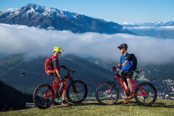 로이타쉬 Alpineas 아파트 외부 사진