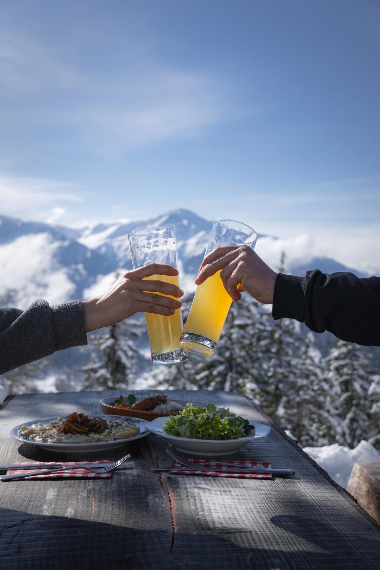 로이타쉬 Alpineas 아파트 외부 사진