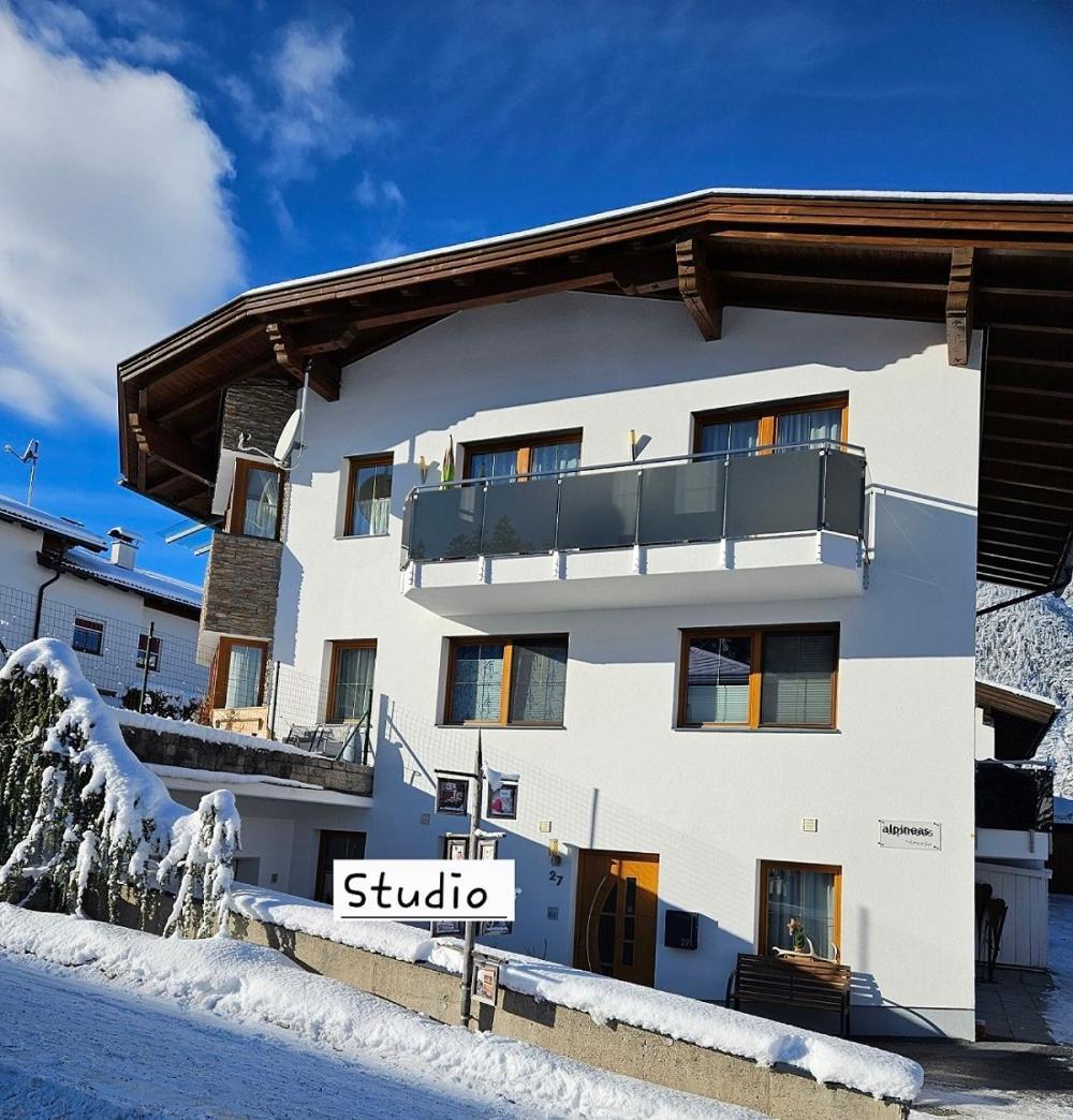 로이타쉬 Alpineas 아파트 외부 사진